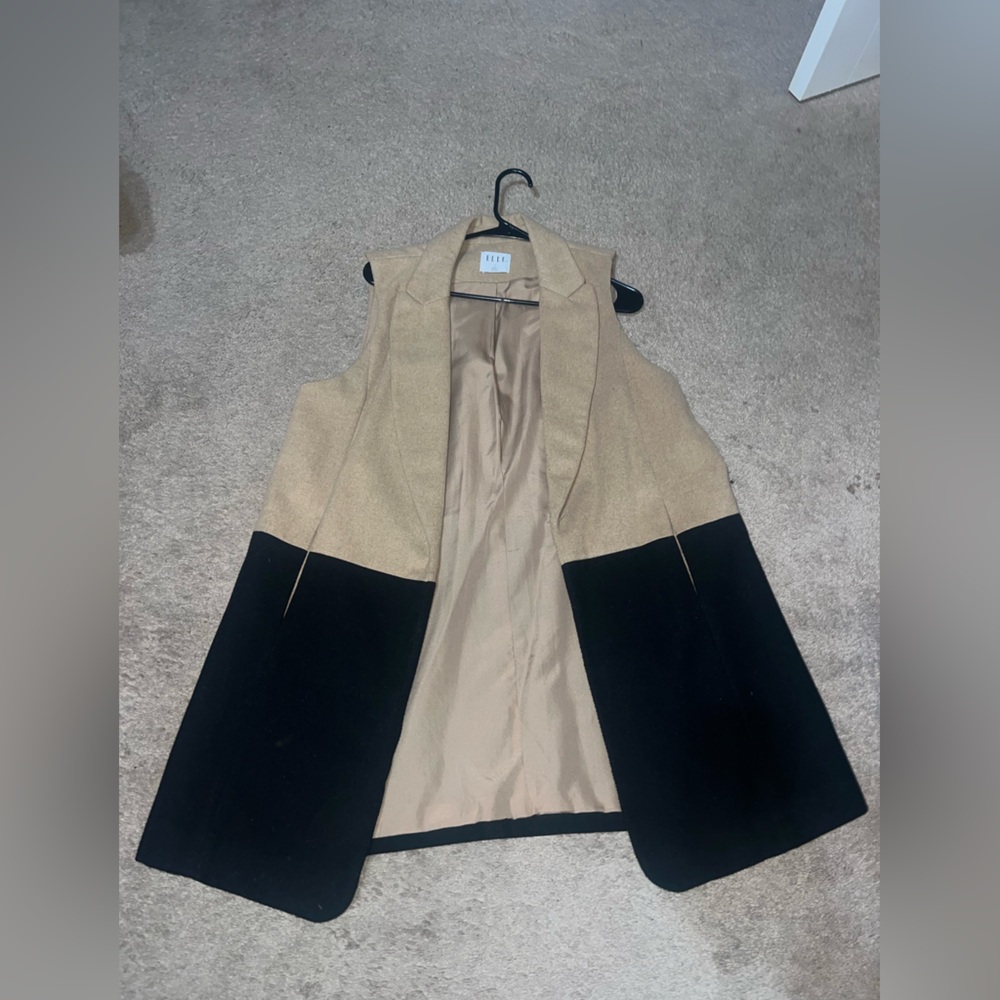 ELLE Two-Tone Sleeveless Women's Coat